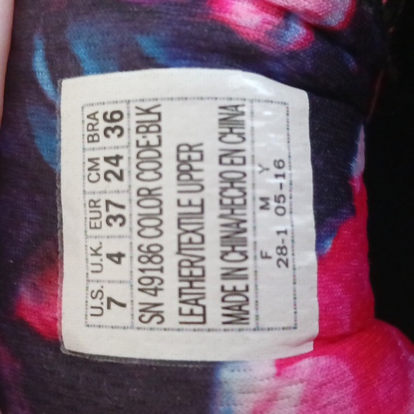 Skechers Adventure - Picture 5 of 8